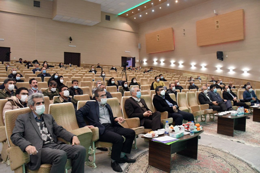 همایش روز جهانی خاک با حضور مسئولین استانی و کارشناسان کشاورزی برگزار گردید